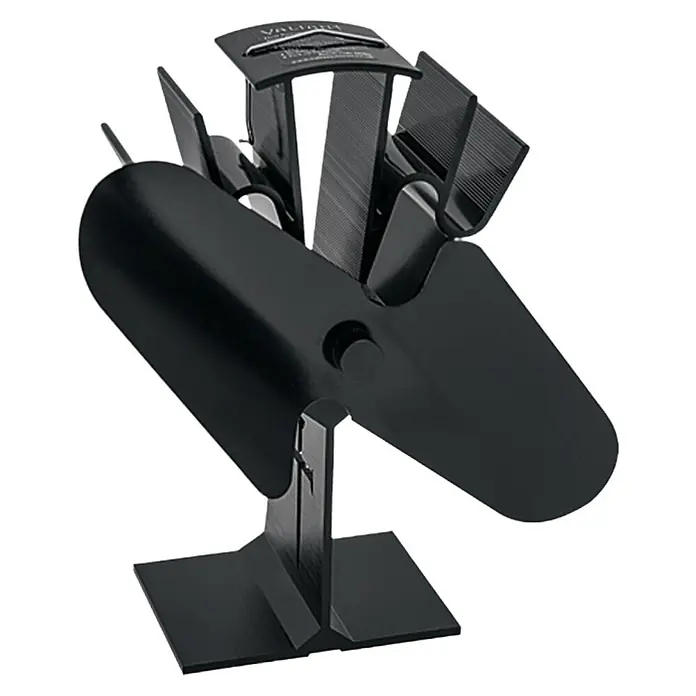 Admiral Ofenventilator - Stromlos, Betriebstemperatur: 60 °C - 345 °C - Ein schwarzer Kaminofenventilator mit vier Flügeln und einem Metallsockel. Er ist darauf ausgelegt, die Wärme im Raum zu verteilen.