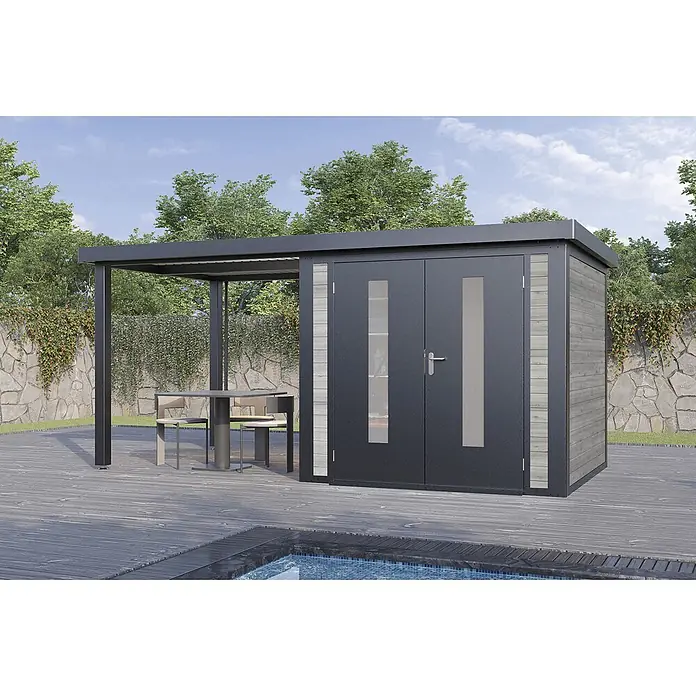 Wolff Finnhaus Gartenhaus Alvar Master Line - Außenmaß inkl. Dachüberstand (B x T): 489 x 272 cm, Holz, Grau - Moderner anthrazitfarbener Gartenschuppen mit Pergola, grauer Holzverkleidung und Glastüren, auf einer Terrasse am Pool.