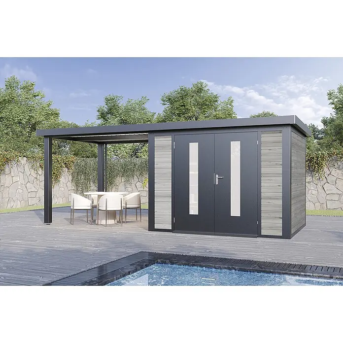 Wolff Finnhaus Gartenhaus Alvar Master Line - Außenmaß inkl. Dachüberstand (B x T): 610 x 272 cm, Holz, Grau - Moderner dunkelgrauer Gartenschuppen mit hellen Holzverkleidungen und Glastüren, mit angebauter Pergola, auf Holzdeck neben Swimmingpool.