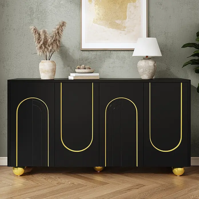 SONNENH Kommode - Schwarz/Gold - Schwarzes Sideboard mit goldenen Bogen- und Linienakzenten, goldenen Kugelfüßen, mit Deko in einem modernen Raum.