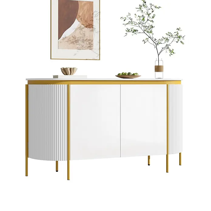 SONNENH Kommode mit abgerundeten Seiten und vier Türen, Weiß/Gold -  - Weißes Sideboard mit Goldrahmen und Beinen, gerippten Seiten und zwei Türen. Oben dekoriert mit Bild und Pflanzen.