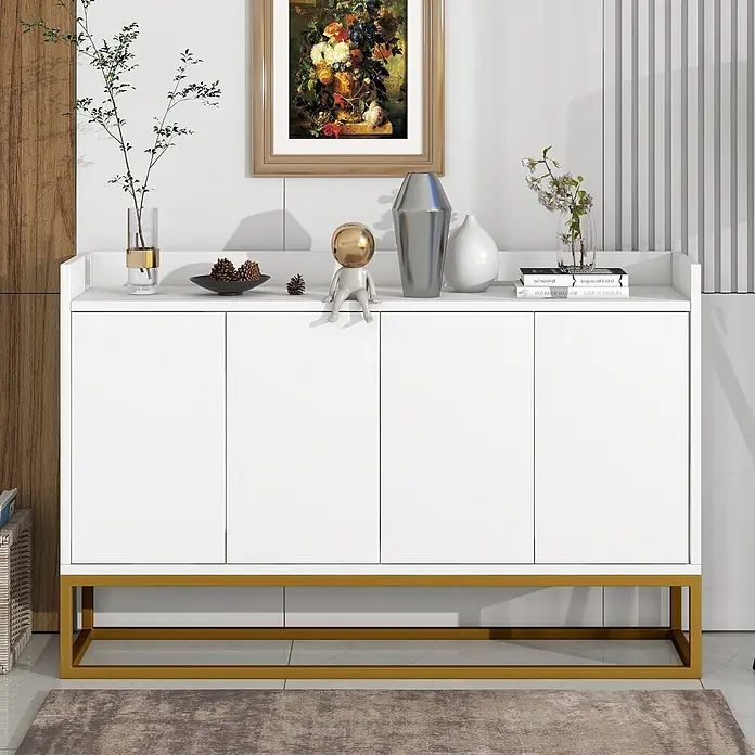 SONNENH Kommode mit vier grifflosen Türen, Weiß -  - Weißes Sideboard mit vier Türen und goldenem Metallgestell, dekoriert in einem modernen Raum.