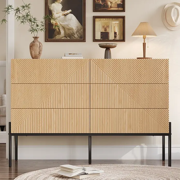 SONNENH Kommode - Natur/Schwarz, Anzahl Schubladen: 6 Stk. - Helle Holzkommode mit gerillten, geometrisch gemusterten Fronten und schwarzen Metallbeinen.