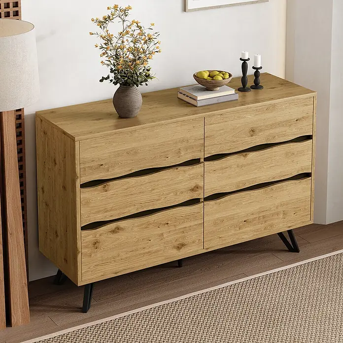 SONNENH Kommode - Holzoptik, Anzahl Schubladen: 6 Stk. - Kommode aus hellem Holz mit 6 Schubladen, wellenförmigen Griffen und schwarzen Metallbeinen.