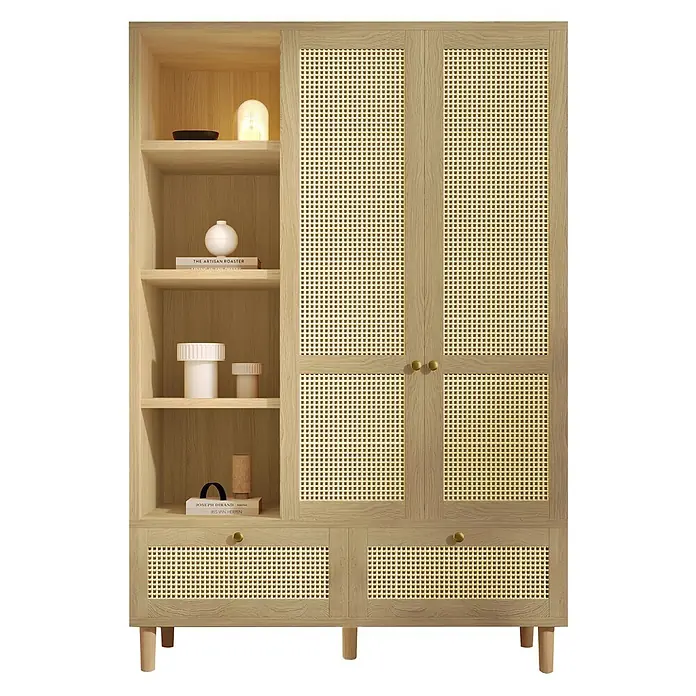 SONNENH Kleiderschrank mit Flechtdekor und Seitenregal, Eichenoptik -  - Helles Holz- und Rattanschrank mit offenen Regalen, zwei Türen und zwei Schubladen, mit Messingknöpfen.