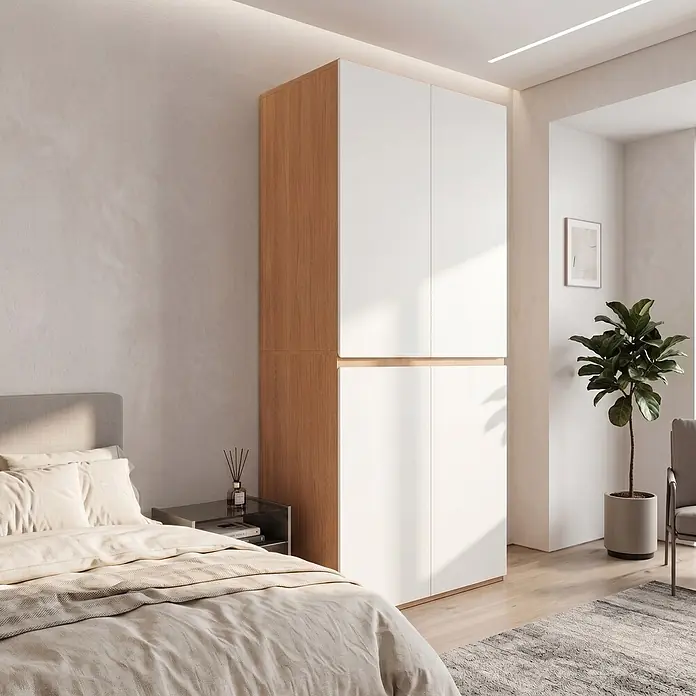 SONNENH Kleiderschrank - Weiß/Eichenoptik - Moderner Einbauschrank mit hellem Holz und weißen Fronten im Schlafzimmer.