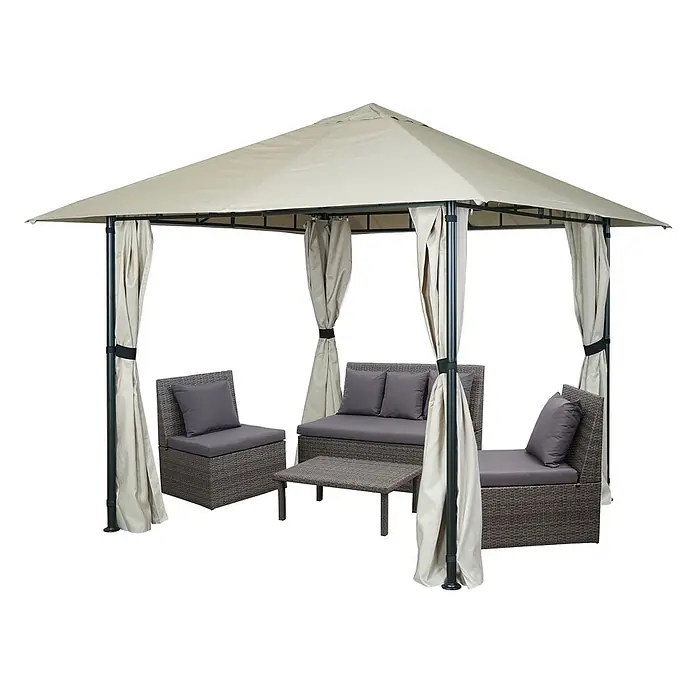 Pergola | HxBxT 255x300x300cm | Garten Pavillon Terrassenüberdachung mit Seitenwand | Creme-Beige -  - Outdoor-Pavillon mit beigefarbenem Dach, dunklem Gestell und braunen Rattanmöbeln mit grauen Polstern.