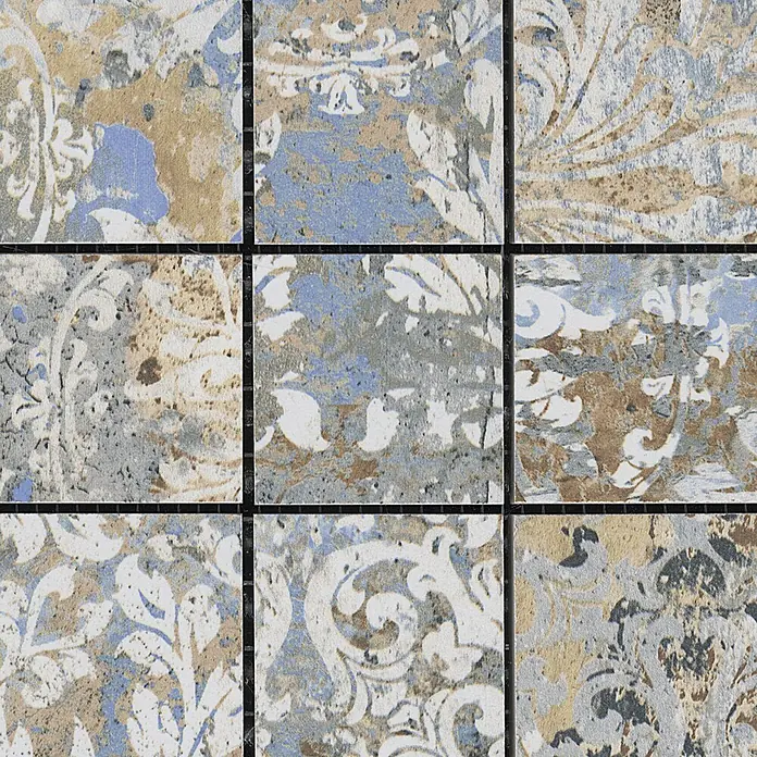 Mosaikfliese Carpet Natural - 29,75 x 29,75 cm, Verstige, Matt - Distressed Mosaikfliesen mit verzierten blauen, beigen und weißen Mustern.