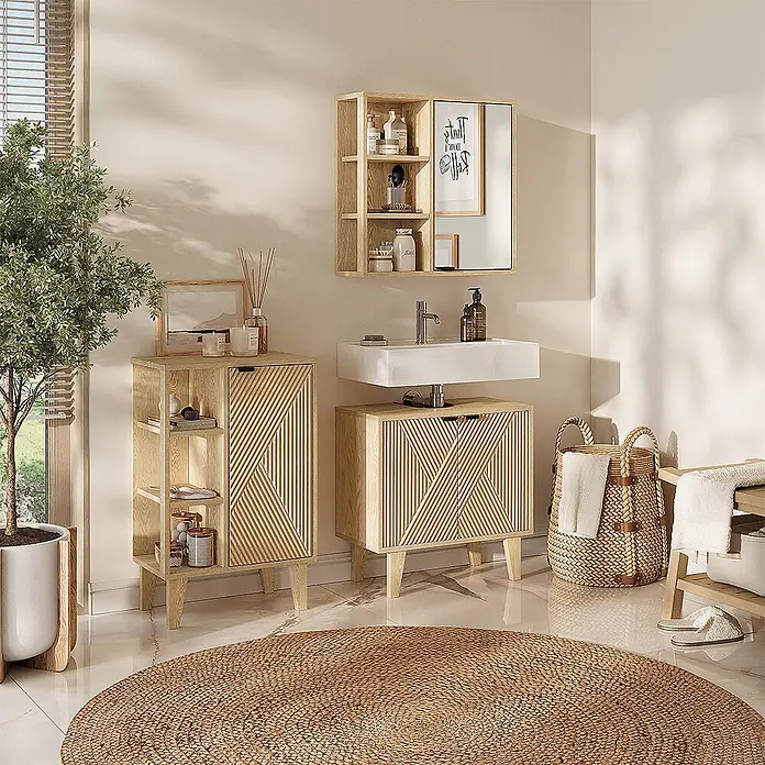Vicco Badmöbel-Set - Eiche, Sonstiges - Badezimmermöbel-Set aus hellem Holz mit strukturierten Türen und Spiegelschrank über dem Waschbecken.