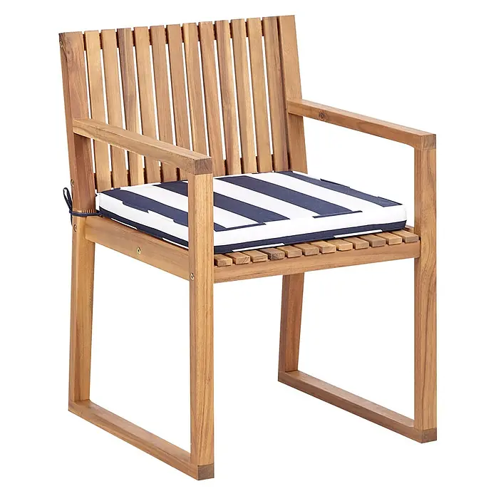 Beliani Gartenstuhl-Set SASSARI II - 8 Stk., zertifiziertes Akazienholz, Braun, B x T x H: 54 x 59 x 80 cm - Akazienholz-Gartensessel mit Lattenrücken, Latten-Sitzfläche und blau-weiß gestreiftem Kissen.