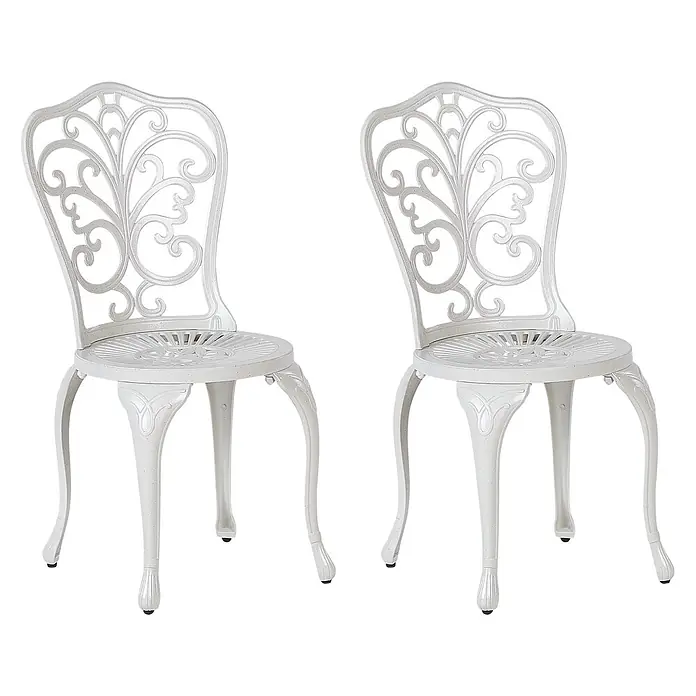 Beliani Gartenstuhl-Set TRIORA - 2 Stk., Aluminium, Weiß, B x T x H: 50 x 50 x 88 cm - Zwei weiße, verzierte Gartenstühle aus Metall mit dekorativen Rückenlehnen und Sitzflächen.