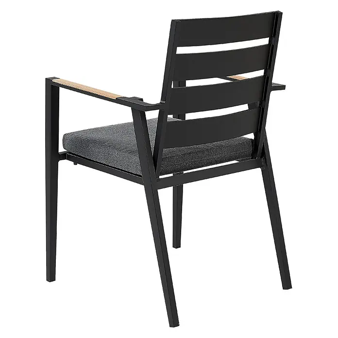 12er-Set Gartenstuhl TAVIANO in Schwarz/Grau/Braun -  - Schwarzer Metall-Gartenstuhl mit Holzarmlehnen und grauem Sitzkissen, schräg von hinten gesehen.