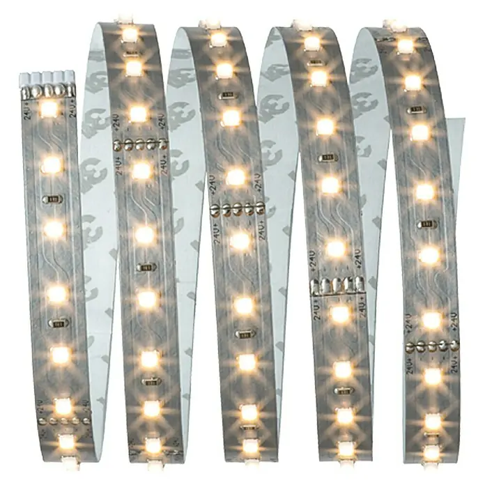 Paulmann MaxLED 500 LED-Band Basisset unbeschichtet - Länge: 1,5 m, Lichtfarbe: Warmweiß, 10 W, 825 lm - Nahaufnahme eines flexiblen LED-Streifens mit warmweißem Licht, ideal für Akzentbeleuchtung und DIY-Projekte, mit Kleberückseite zur einfachen Montage.