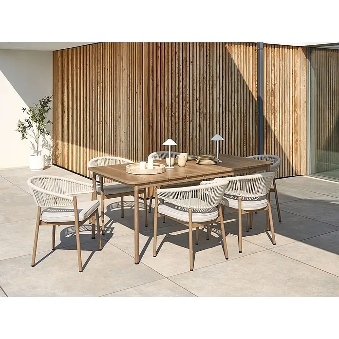 12er-Set Gartenstuhl FLAVIA in Braun/Beige -  - Outdoor-Esstischgruppe mit Holztisch und hellen Kordelstühlen auf einer Terrasse.