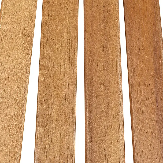 Beliani Gartenstuhl-Set BELLANO - 2 Stk., Akazienholz, Klappbar, Braun, B x T x H: 88 x 57 x 83 cm - Nahaufnahme von parallelen braunen Holzlatten mit sichtbarer Maserung, durch schmale Zwischenräume getrennt.