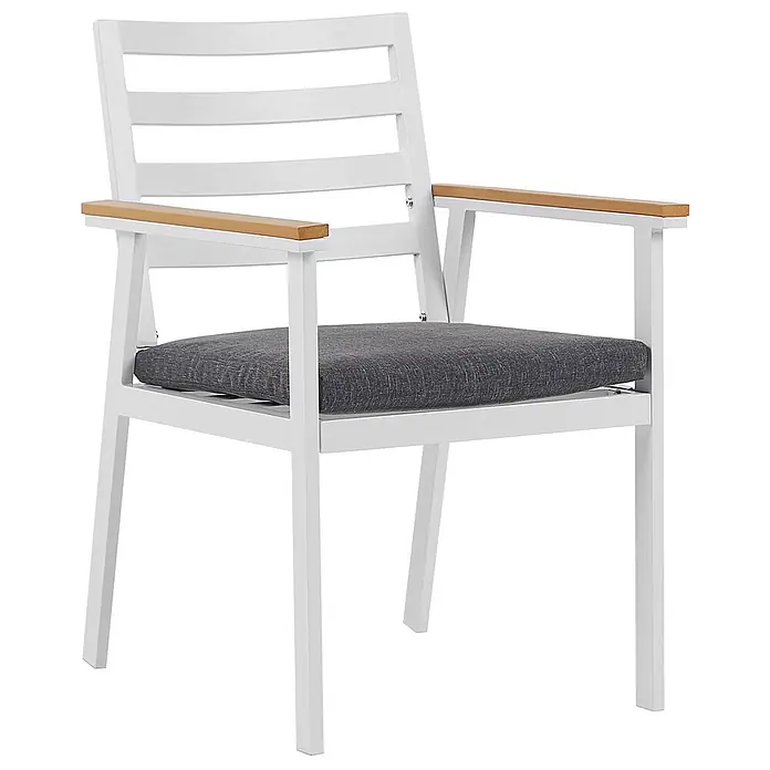 Beliani Gartenstuhl-Set CAVOLI - 4 Stk., Aluminium, Weiß, B x T x H: 54 x 60 x 82 cm - Weißer Armlehnstuhl mit Lattenrücken, Holzarmlehnen und dunkelgrauem Stoff-Sitzkissen.