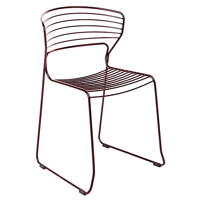 Beliani Gartenstuhl-Set PISTOIA - 2 Stk., Stahl, Rot, B x T x H: 54 x 51 x 80 cm - Moderner dunkelroter Drahtstuhl aus Metall mit Lamellenrückenlehne und Sitzfläche.