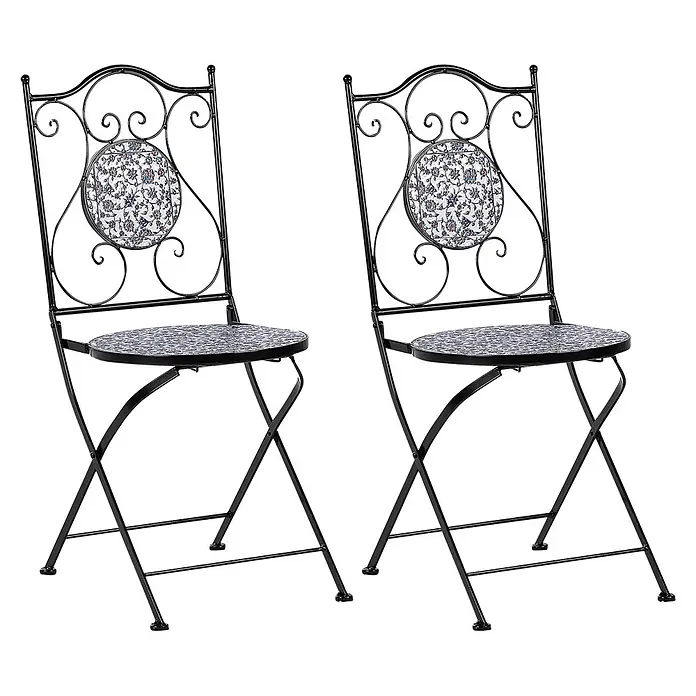 2er-Set Gartenstuhl CAMPRENA in Schwarz/Blau/Weiß -  - Zwei schwarze Klapp-Bistrostühle aus Schmiedeeisen mit runden Keramikflieseneinsätzen mit blau-roten Blumenmustern auf Sitzflächen und Rückenlehnen.