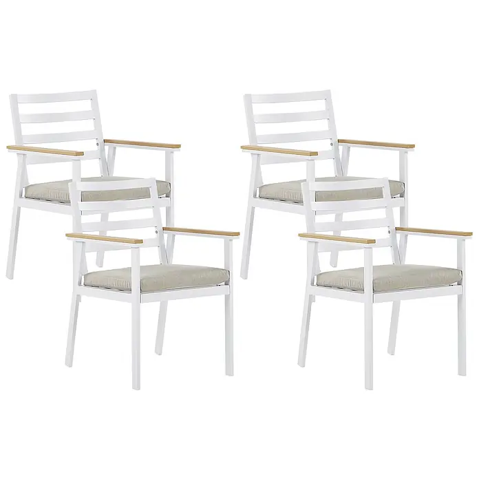 Beliani Gartenstuhl-Set CAVOLI - 4 Stk., Aluminium, Weiß, B x T x H: 54 x 60 x 82 cm - Vier weiße Gartenstühle mit hellbraunen Armlehnen und beigen Kissen.