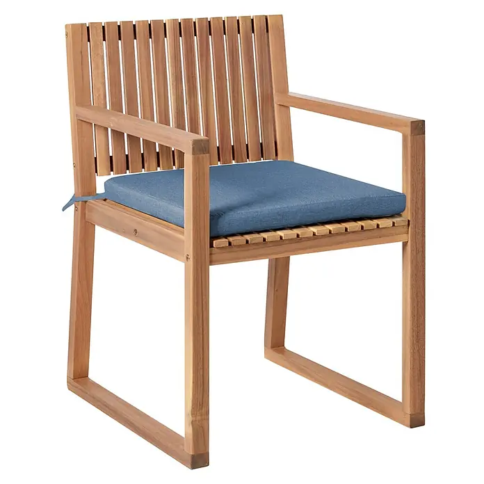 Beliani Gartenstuhl-Set SASSARI PREMIUM - 4 Stk., zertifiziertes Akazienholz, Braun, B x T x H: 54 x 59 x 80 cm - Hölzerner Sessel mit Lattenrücken und -sitz, Armlehnen und blauem Stoffkissen.