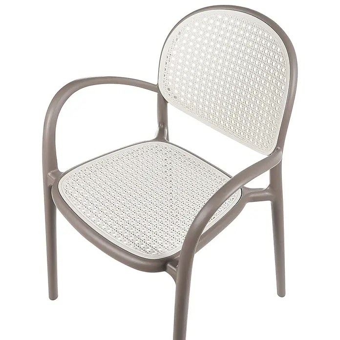 Beliani Gartenstuhl-Set POVOLETTO - 2 Stk., Polypropylen, Stapelbar, Braun, B x T x H: 50 x 50 x 85 cm - Taupe Sessel mit geflochtener weißer Kunststoff-Sitzfläche und Rückenlehne.