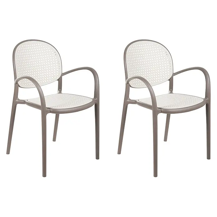 Beliani Gartenstuhl-Set POVOLETTO - 2 Stk., Polypropylen, Stapelbar, Braun, B x T x H: 50 x 50 x 85 cm - Zwei taupefarbene Plastik-Outdoorstühle mit weißer, geflochtener Rückenlehne und Sitzfläche.
