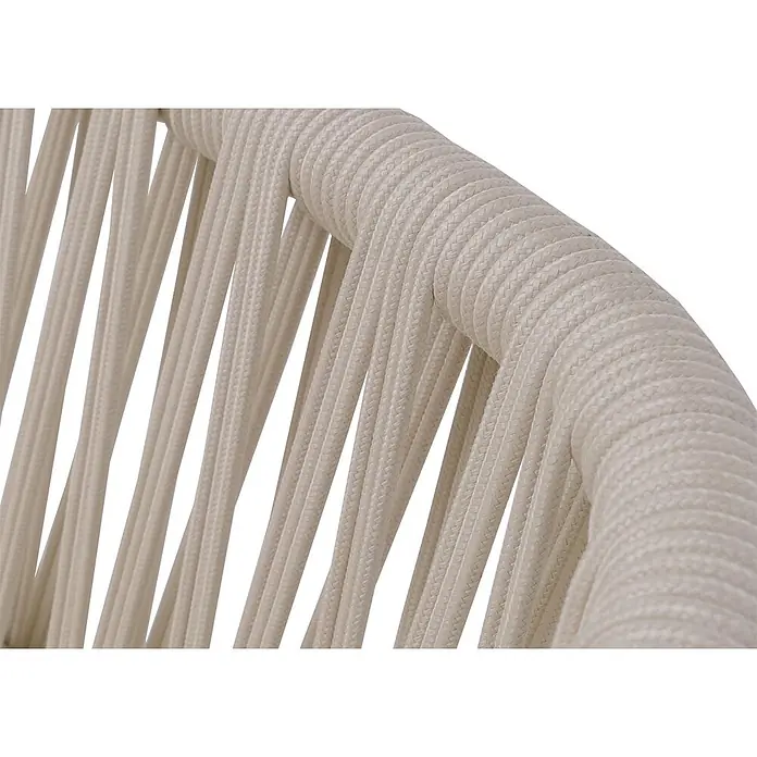 Mendler Gartensessel HWC-P90 - 1 Stk., Metall, Creme, B x T x H: 64 x 70 x 67 cm - Nahaufnahme einer geschwungenen Stuhllehne, kunstvoll geflochten aus hellbeigen Seilen.