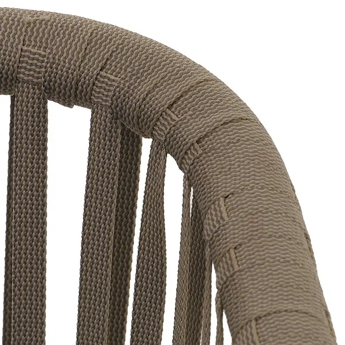 Gartengarnitur | Tisch+6xStuhl | wetterfest Alu 180x80cm | Seilgeflecht Rope | Grau | Kissen Dunkelgrau -  - Gekrümmter Teil eines Stuhls aus zweifarbigem braunem Seilgeflecht, mit vertikalen Strängen.