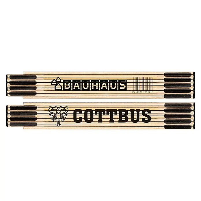 BAUHAUS Zollstock - Cottbus, 2 m - Zollstöcke mit den Aufschriften "BAUHAUS" und "COTTBUS", ideal für Bauprojekte und Heimwerker, robust und präzise.