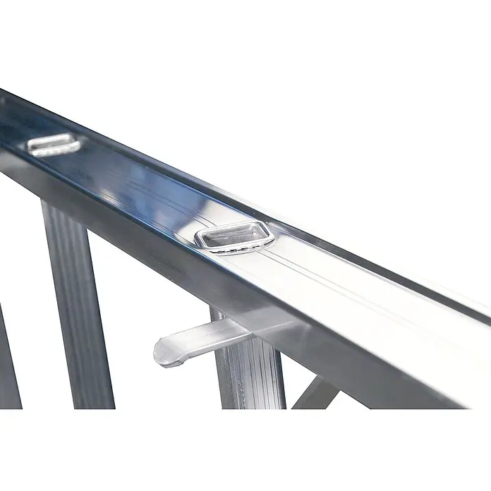Iller Leiter Anlegeleiter Sprossen Anlege mit Traverse in hochwertiger Industriequalität 24 Sprossen - Anzahl Tritte: 24 Stk., Arbeitshöhe: 7.650 m, Aluminium - Silberne Aluminiumleiter mit breiten, flachen Sprossen und integrierten sicheren Verbindern.