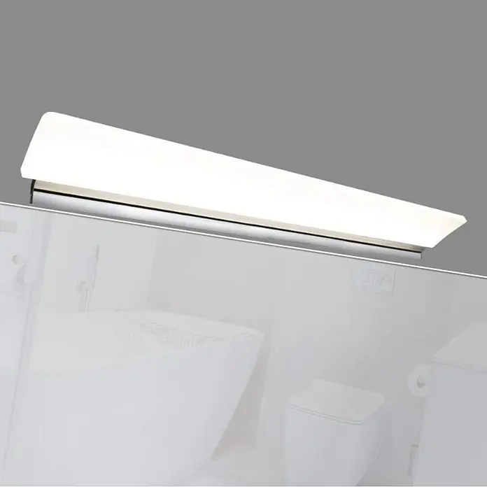 kalb LED Spiegelleuchte WhiteWave 60cm 4000K Chrom -  - Weiße lineare LED-Spiegelleuchte mit silberner Basis, horizontal über einem Spiegel montiert.