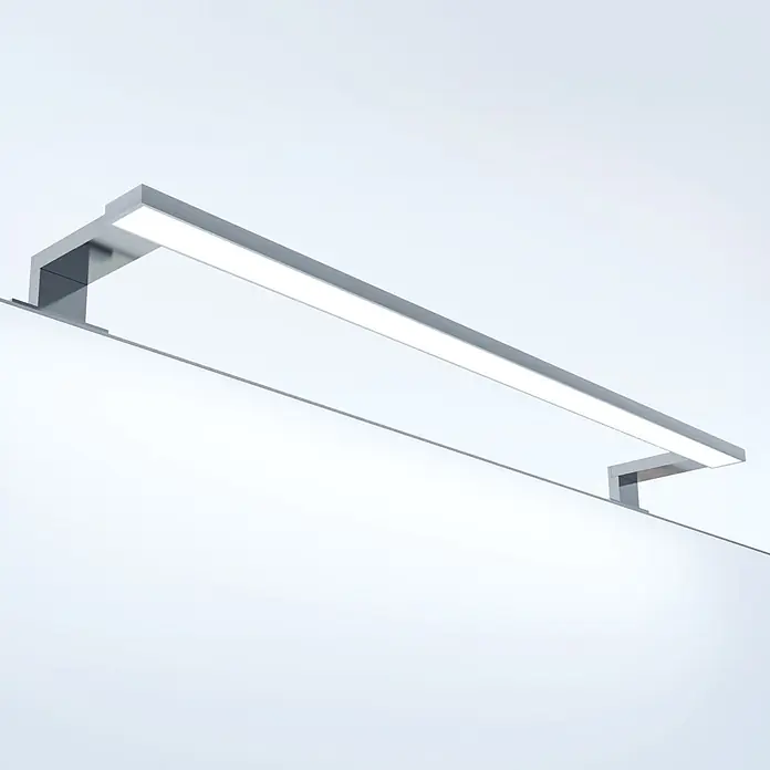 kalb LED Spiegelleuchte 60,3cm 4000K Chrom -  - Elegante, silberne LED-Spiegelleuchte mit modernem Metallic-Finish, horizontal über einer Spiegelfläche montiert.