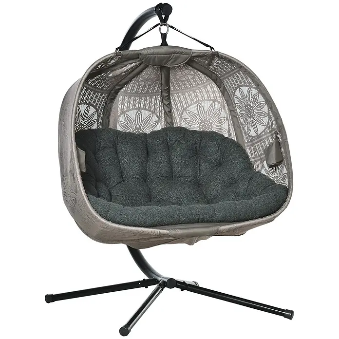 SONNENH Hängesessel - L x B x H: 132 x 126 x 172 cm, Stahl, Sandfarben - Grauer Hänge-Eiersessel mit aufwendig geflochtenem Korb und dunkelgrauem Kissen auf schwarzem Gestell.
