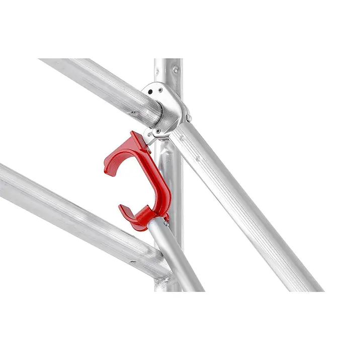Hymer Fahrgerüst mit Ausleger 1,9x1,3m 4,4m AH -  - Roter Haken an silbernem Aluminium-Gerüst befestigt.