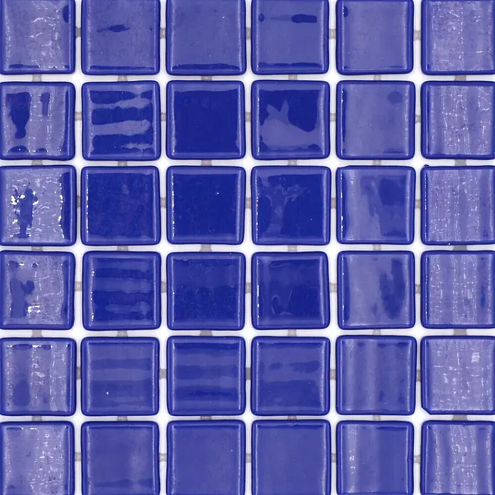 Mosaikfliese Quadrat Eco VP25803PUR - 31,6 x 31,6 cm, Glas, Dunkelblau, Glänzend - Glänzende, rautenförmige blaue Keramikfliesen in einem Muster.