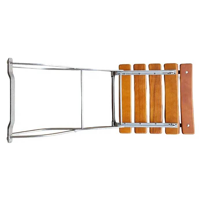 CHEFGASTRO Biergartenstuhl BERGWIESE Made in Germany 1-Sitzer HxBxT 89x35x40cm wetterfest & UV-beständig Eschenholz Silber/Braun -  - Schlitten aus Holzlatten mit silbernem Metallrahmen, von oben gesehen.