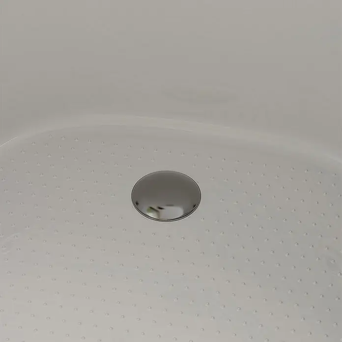 Home Deluxe Badewanne VITAL M - Weiß - Verchromter Badewannenabfluss und Stöpsel in weißer Wanne mit Antirutsch-Textur.