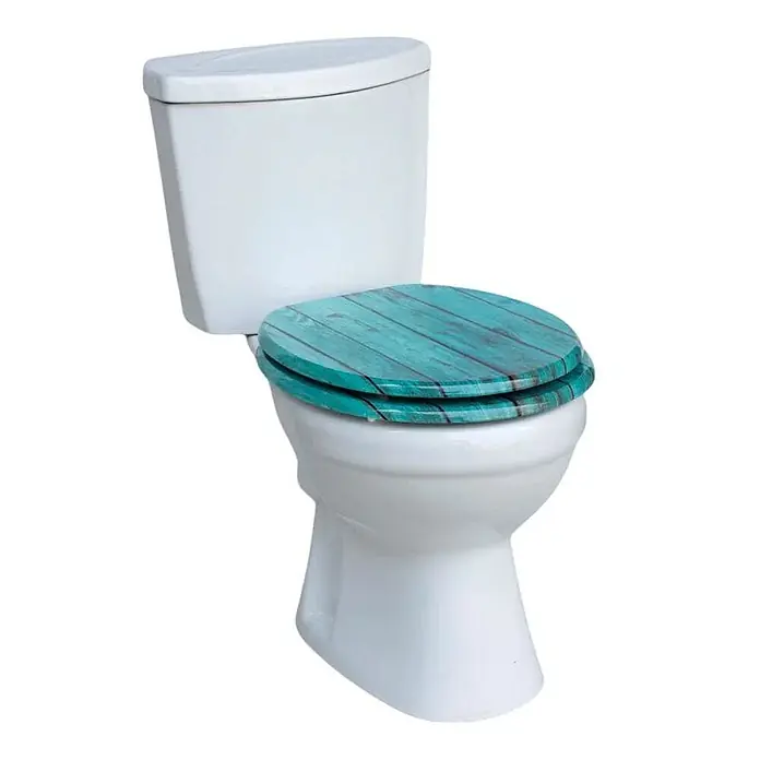 SAINOS WC-Sitz MDF WC-Sitz, Blau, Universal-O-Form, Absenkautomatik, Unten - MDF, Blau, Mit Absenkautomatik - Weiße Toilette mit einem türkisen Toilettensitz und Deckel in Holzmaserung, geschlossen.