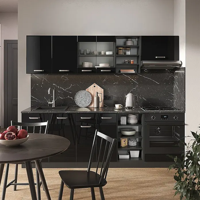 Vicco Küchenzeile R-Line, Schwarz Hochglanz/Anthrazit, 240 cm -  - Moderne schwarze Küche mit Hochglanzschränken, Marmor-Arbeitsplatte und integrierten Geräten.