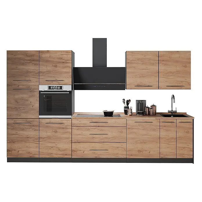 Vicco Küchenzeile - Breite: 340 cm, Goldkraft Eiche, Ohne Elektrogeräte - Modulare Küche mit hellen Holzoptikschränken und dunkelgrauen Geräten: Backofen, Kochfeld, Spüle, Dunstabzugshaube.