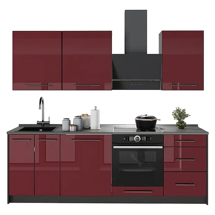 Vicco Küchenzeile - Breite: 230 cm, Bordeaux Hochglanz, Ohne Elektrogeräte - Eine moderne Küchenzeile mit glänzenden weinroten Schränken, dunkler Arbeitsplatte und integrierten schwarzen Geräten.
