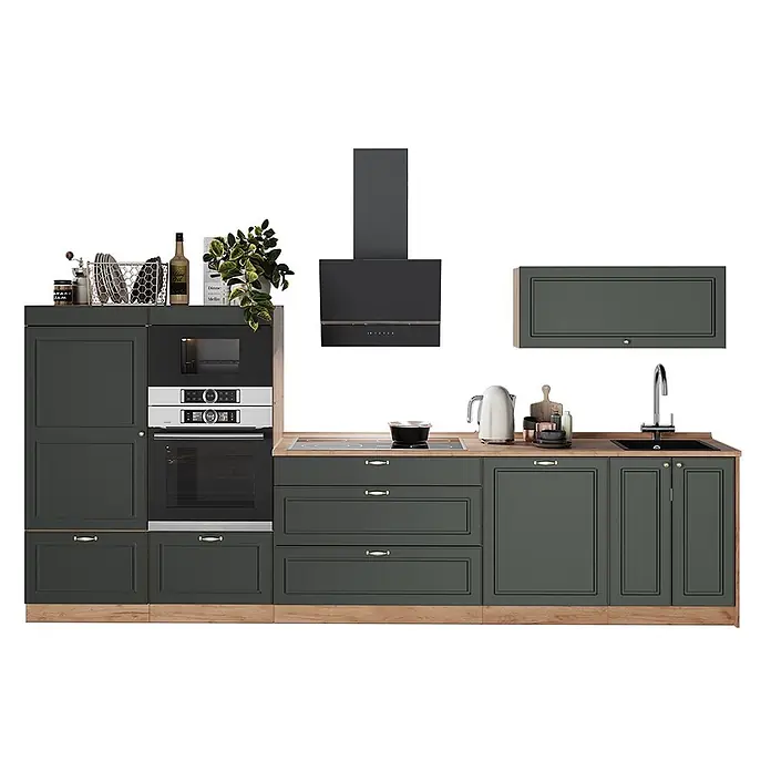 Vicco Küchenzeile - Breite: 340 cm, Grün-Gold Landhaus, Ohne Elektrogeräte - Dunkelgrüne Küche mit Arbeitsplatten in Holzoptik, integriertem Backofen, Kochfeld, Spüle, Mikrowelle und Dunstabzugshaube.