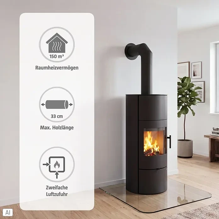 Kaminofen Ardor Akku - 4 kW - 6 kW, Raumheizvermögen: 150 m³, Material Verkleidung: Stahl, Schwarz - Schwarzer Kaminofen mit brennendem Holz in modernem Raum, mit transparentem Overlay, das Heizleistung (150 m³), max. Holzlänge (33 cm) und zweifache Luftzufuhr zeigt.