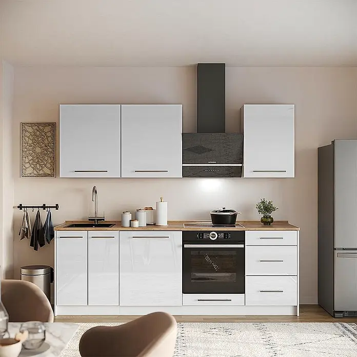 Vicco Küchenzeile - Breite: 230 cm, Weiß Hochglanz, Ohne Elektrogeräte - Moderne Küche mit weißen Hochglanzschränken, Holzoptik-Arbeitsplatte, integriertem Backofen, Spüle und Dunstabzugshaube.