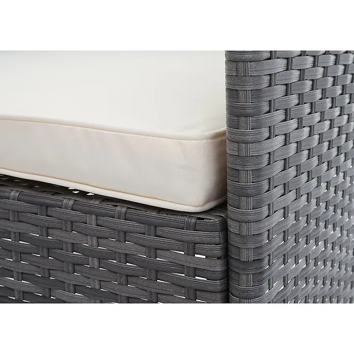 Mendler Loungemöbel-Set HWC-F55 - 4 -tlg., Polyrattan, Grau, Kissen creme, Grau, creme - Graues geflochtenes Gartenmöbel mit hellem Kissen, Sitzfläche und Armlehne.