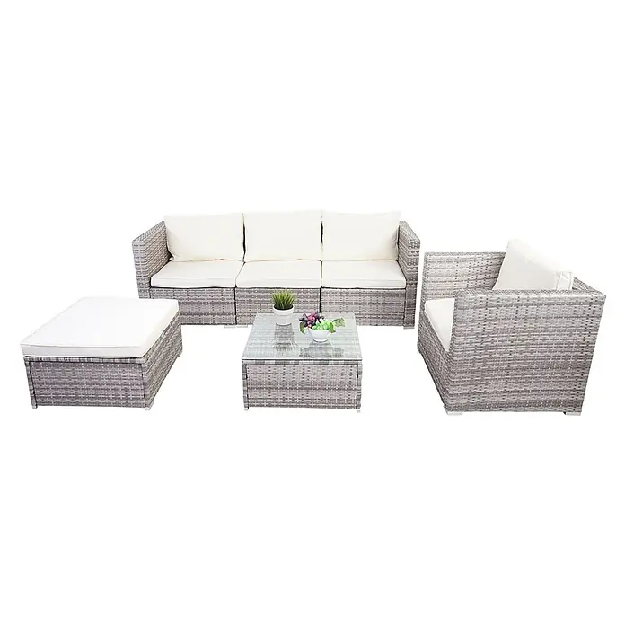 Mendler Loungemöbel-Set - 6 -tlg., Polyrattan, Grau, Kissen creme, Grau - Graues Rattan-Gartenmöbelset mit cremefarbenen Kissen, bestehend aus einem Sofa, Sessel, Hocker und Couchtisch mit Glasplatte.