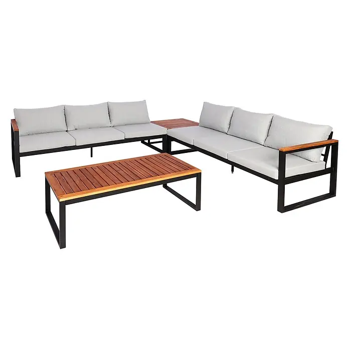 Mendler Loungemöbel-Set HWC-L26 - 4 -tlg., Holz, Hellgrau, Hellgrau - Outdoor-Ecksofa mit hellgrauen Polstern, schwarzen Metallgestellen und Armlehnen/Tischplatten aus Holz, arrangiert mit einem rechteckigen Couchtisch.