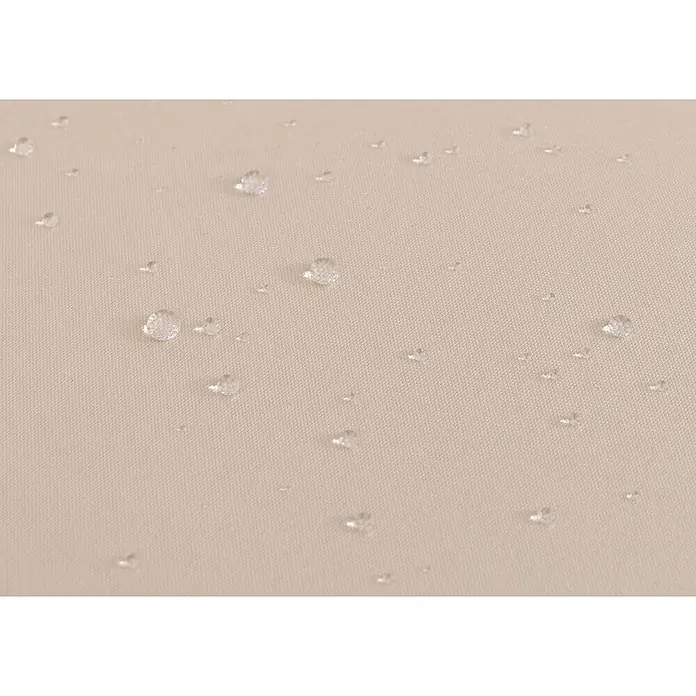Mendler Gartenstuhl-Set HWC-P89 - 2 Stk., Metall, Creme, B x T x H: 56 x 57 x 71 cm - Nahaufnahme von beigem, wasserabweisendem Stoff mit Wassertropfen auf der Oberfläche.
