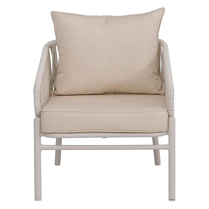 Mendler Gartensessel HWC-P90 - 1 Stk., Metall, Creme, B x T x H: 64 x 70 x 67 cm - Hellbeiger Outdoor-Sessel mit geflochtenen Armlehnen, Metallgestell und beigen Kissen.