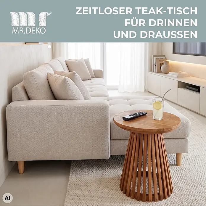 Beistelltisch Bolton Teak -  - Beistelltisch aus Teakholz mit Lattenrost neben einem hellen Sofa in einem modernen Wohnzimmer.